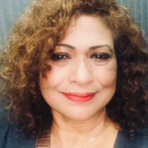 Meet your Posher, Sandra